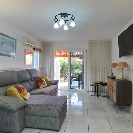 Apartment Lovely 1 Bedroom *