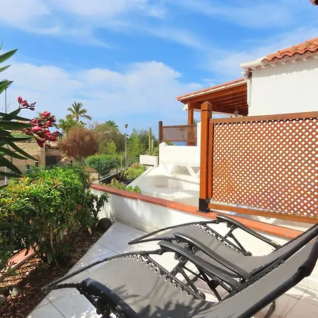 Lovely 1 Bedroom Apartment *